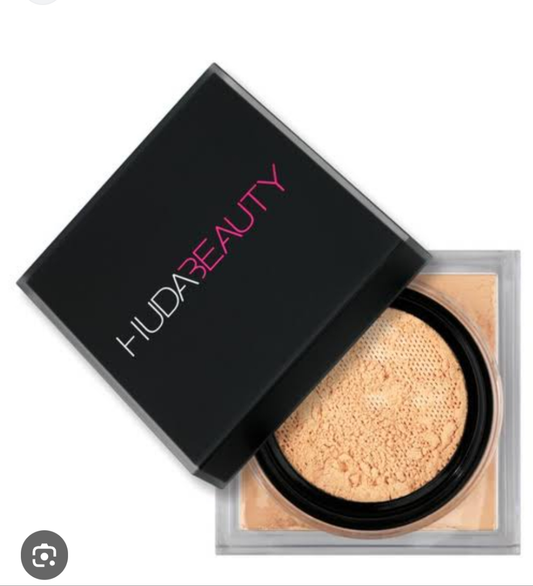 Huda beauty loose powder full size